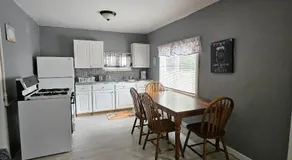 The Honey Bear Cabins - Image 4