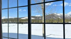 Columbine Inn and Suites - Image 3