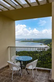 Superior Double Room - Image 5