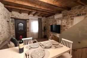 Orion traditional house - Image 3