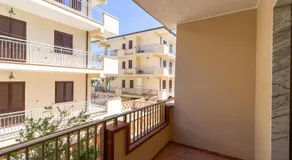 Luxury and Comfort in a Sea View Apartment - Image 3