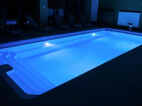 Walk Luxury Stay with Pool - Image 1