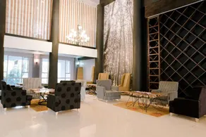 West Wood Hotel - Image 2
