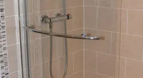 The Home Arms Guesthouse - Image 5