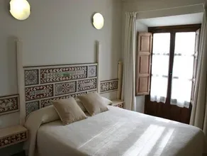 Hostal Santa María de Úbeda - Image 2