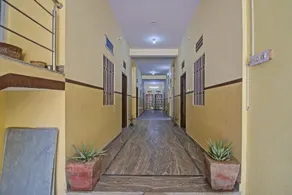 SPOT ON Hotel Radhe - Image 3