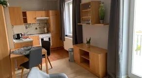 Einraumapartment mit Seeblickbalkon - Image 3