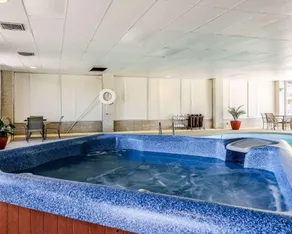 SureStay Hotel - Image 4