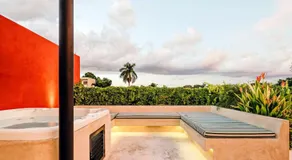 Colonial Oasis Pool 4BR Rooftop Garage - Image 2