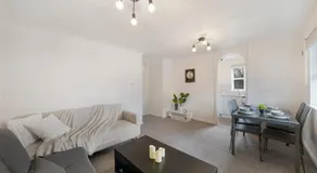Close to Elstree Spacious One Bedroom Long Stay Welcome - Image 2