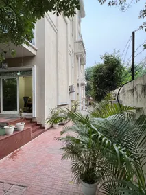 Hotel Inaya Suites - Rooms with Bathtub - Image 3