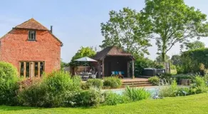 Luxury Farm House with Heated Pool & Jacuzzi - Image 5