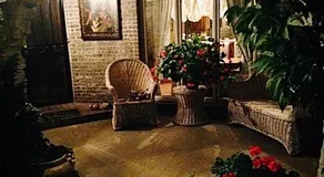 WINNIE'S BED & BREAKFAST - Image 2