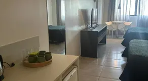 FLAT EM HOTEL FRENTE MAR DE LUXO DA GRIFE RITZ SUITES, FLAT VISTA PRA O MAR DE CRUZ DAS ALMAS, COM 2 CAMAS QUEEN, INFRAESTUTURA COMPLETA, PISCINAS, ACADEMIA, PLAYGROUND, SAUNA, RESTAURANTE, SERVIÇO DE QUARTO E RECEPÇÃO 24 HRS E MUITO mais! - Image 5