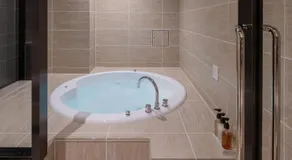HOTEL R9 Premium Ichikawaekimae - Image 4