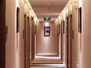 Super 8 Hotel Beijing Haidian West Balizhuang Road - Image 4
