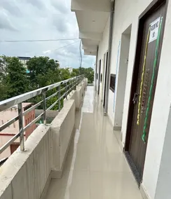 Hotel O Kanish Place - Image 2