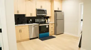 The Old Trafford - Stylish 2 bed suite - Image 3