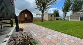 Heather Cottage and Shepherds Hut - Image 5