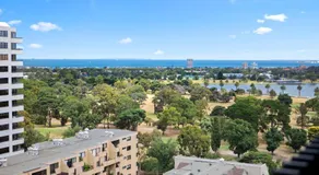 Complete Host Leopold Apartments - Image 5