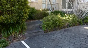 Glen Iris, Quiet Boutique 2 bedroom Netflix, WIFI, Parking, Free Wine - Image 2