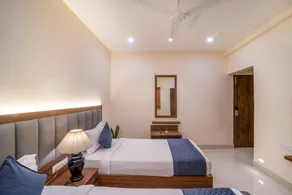 Mcity Elite Suites - Image 2