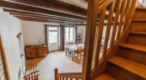 Maison spacieuse à Assay avec jardin et cheminée - Image 3