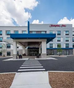 A Victory Hotel & Suites - Image 5