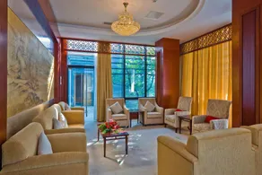 Jinling Nanlin Hotel - Image 3