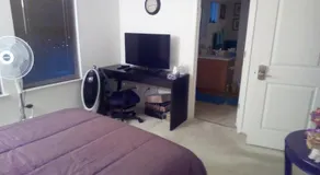 Room in Campbell with Own Bthrm - Image 5
