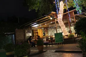Purple Tree Bed & Breakfast - Image 4