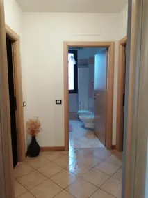 Pretty home near station & Free Parking - Image 5