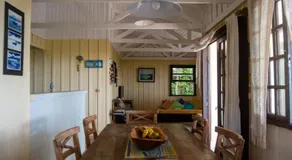 Casa charmosa e pé na areia na Ilha do Mel - Nova Brasília - Image 3