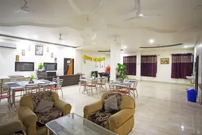 OYO 43691 Hotel Rbs Inn - Image 5