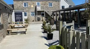 Wheal Amelia- Beautifully Fitted Wooden Lodge Helston Cornwall - Image 5