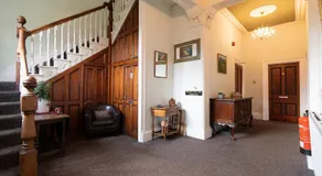 Dolafon Guest House - Image 4