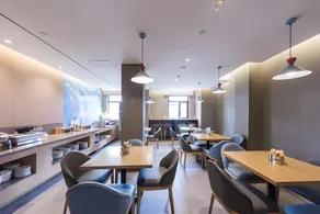 Home Inn Neo Weihai High-speed Railway Bus Terminal - Image 4