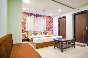 FabHotel Uday Vilas - Image 2