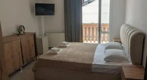 Khatia's Guest House - Image 2