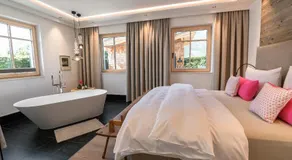 Appartamento con giardino, griglia e piscina | Vista sul giardino | Ideale per il telelavoro - Image 2