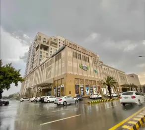 Luxe Homes 3BED Luxury Suite Gold Crest mall DHA - Image 3