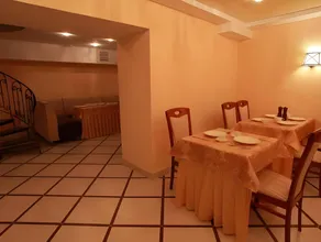 Gubernsky Hotel - Image 5