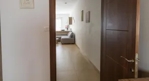Modern & Central 2 bedroom & 2 bathrooms apartment - Image 3
