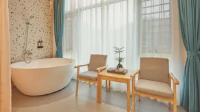 Longyan Jintang Hot Spring Hotel - Image 4