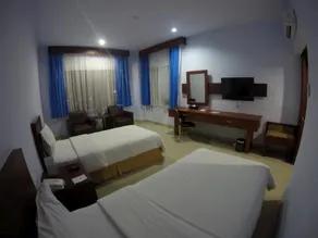 Grand Tabi Hotel - Image 2