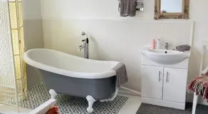 Beautiful Victorian Terraced House - Image 3