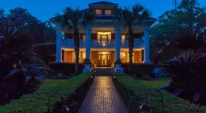 Herlong Mansion Bed & Breakfast - Image 3