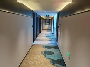 Grey Whale Intelligent Hotel - Image 3