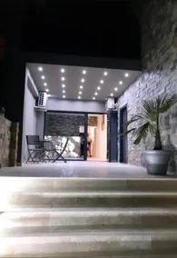 MAV Boutique Villa - Image 3