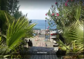 ASTOR BEACH HOTEL - Image 4
